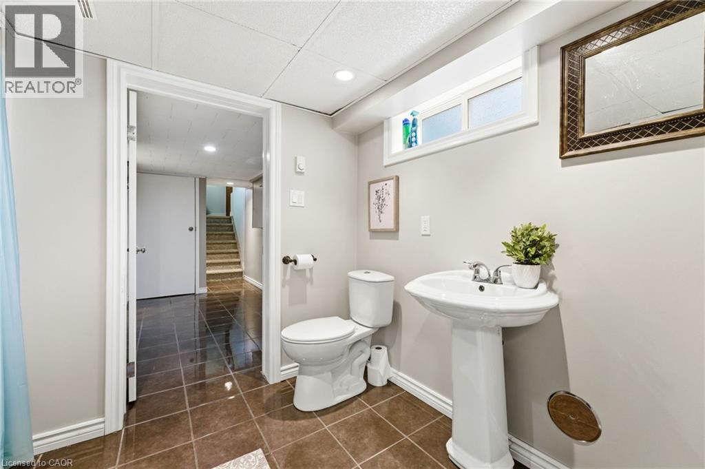 13 GREENWOOD Drive, New Hamburg, Ontario, N3A1L1 — Photo 24