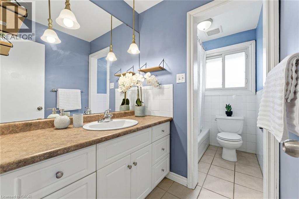 13 GREENWOOD Drive, New Hamburg, Ontario, N3A1L1 — Photo 18