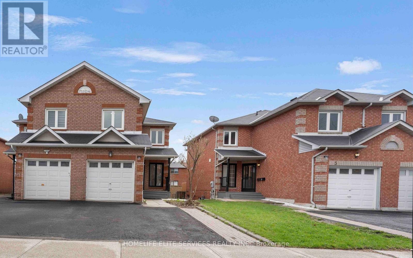7 LENTHALL AVENUE - 4