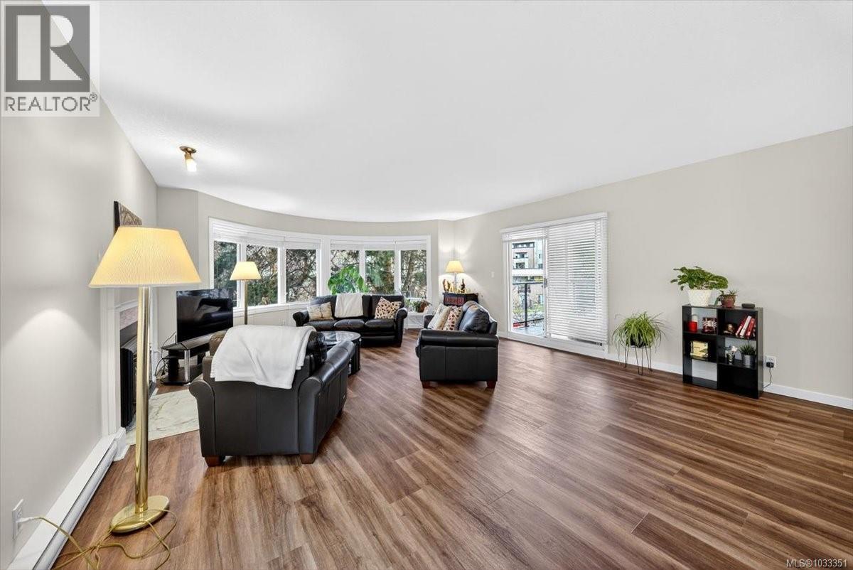 #216 50 SONGHEES Rd - 16