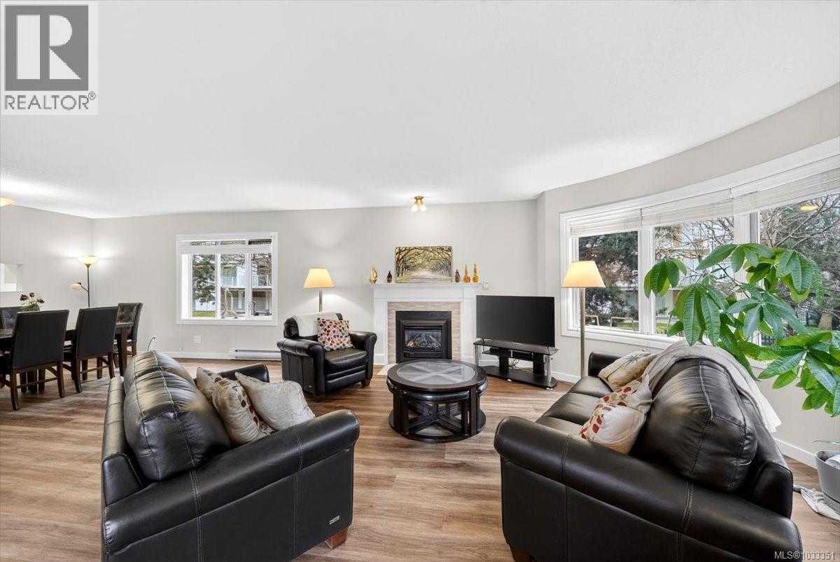 #216 50 SONGHEES Rd - 17