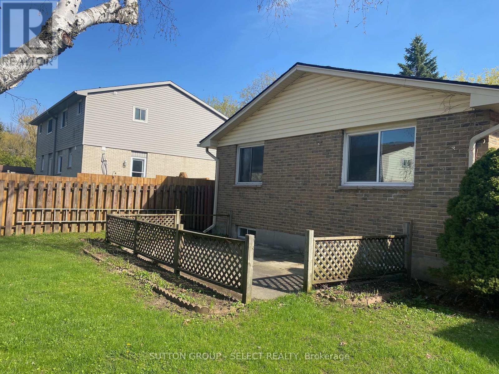 7 ARVA COURT, Strathroy-Caradoc (NW), Ontario, N7G3R5 — Photo 32