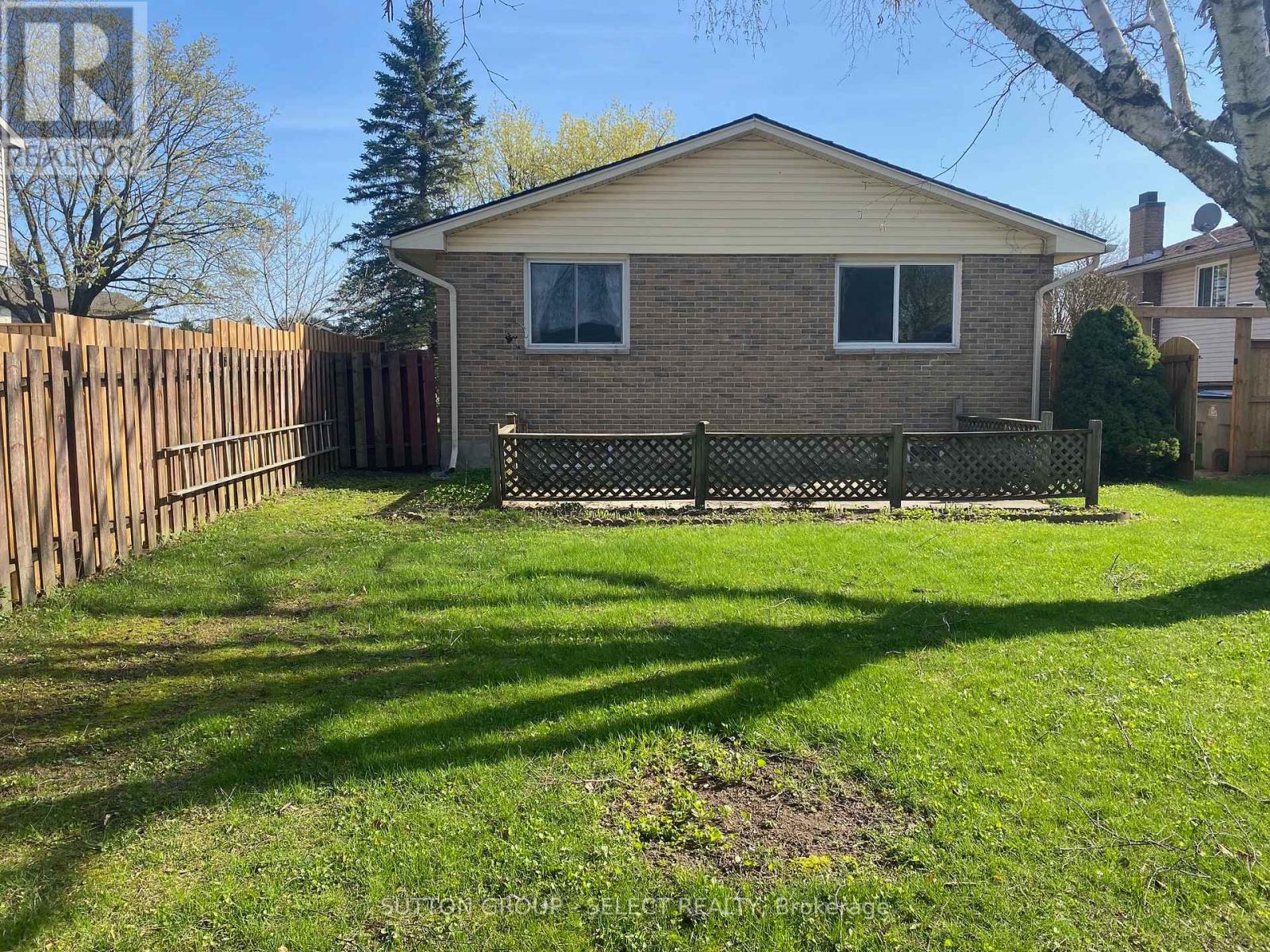 7 ARVA COURT, Strathroy-Caradoc (NW), Ontario, N7G3R5 — Photo 33