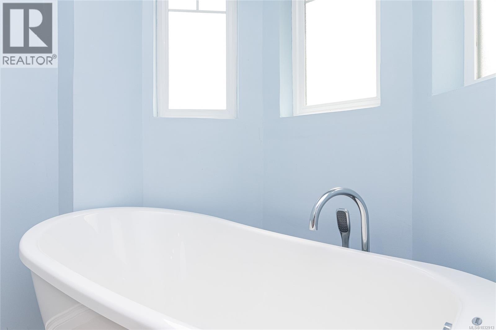  24 Vickery Road, View Royal