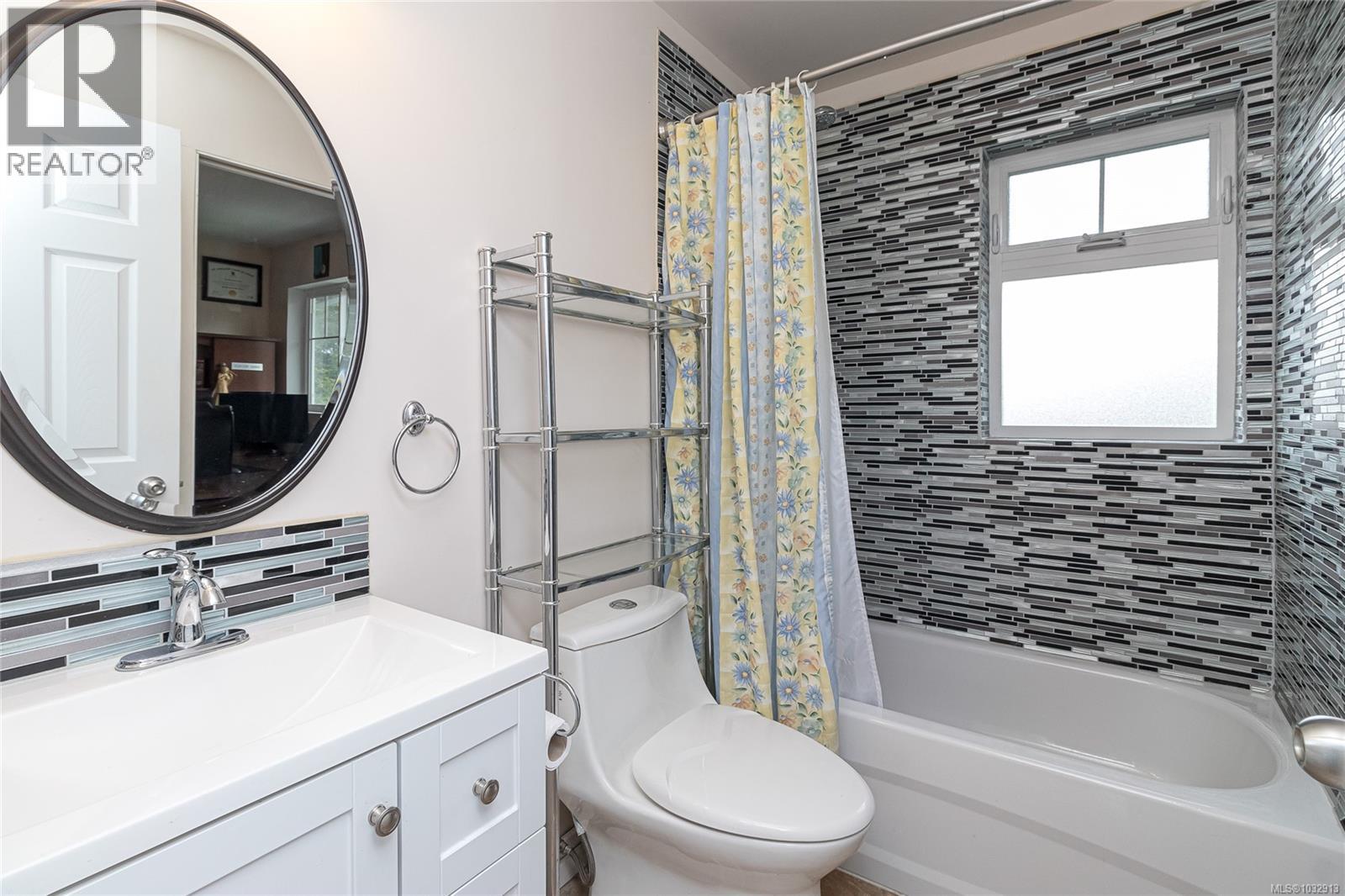  24 Vickery Road, View Royal