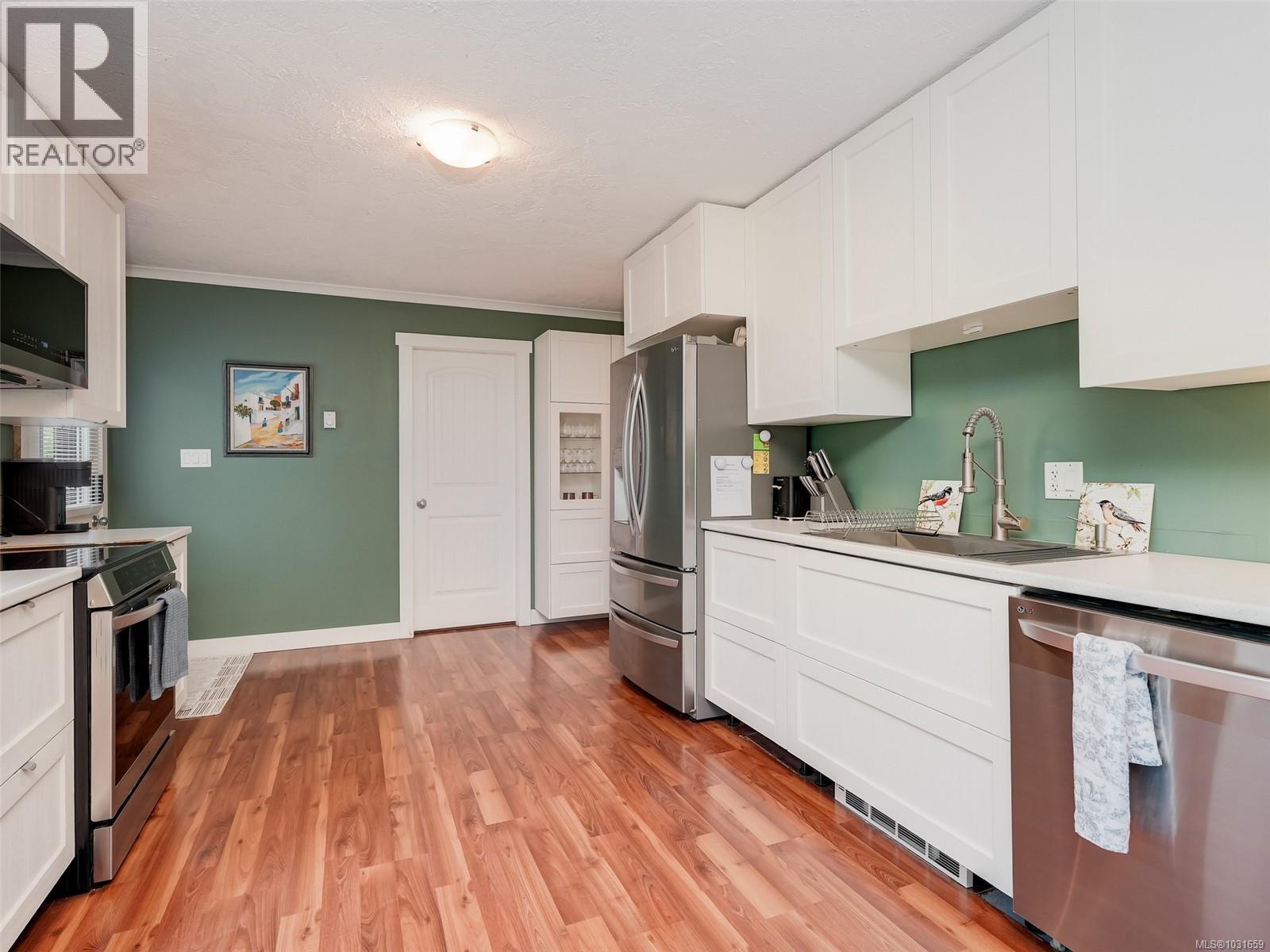  6894 Beaton Road, Sooke