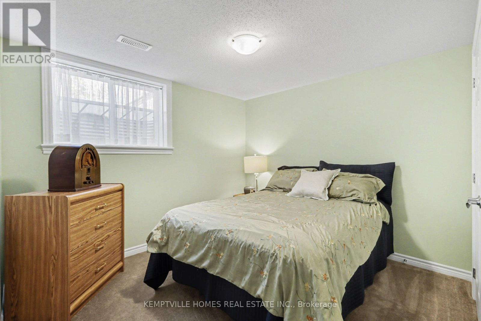 171 ROYAL LANDING GATE - 17