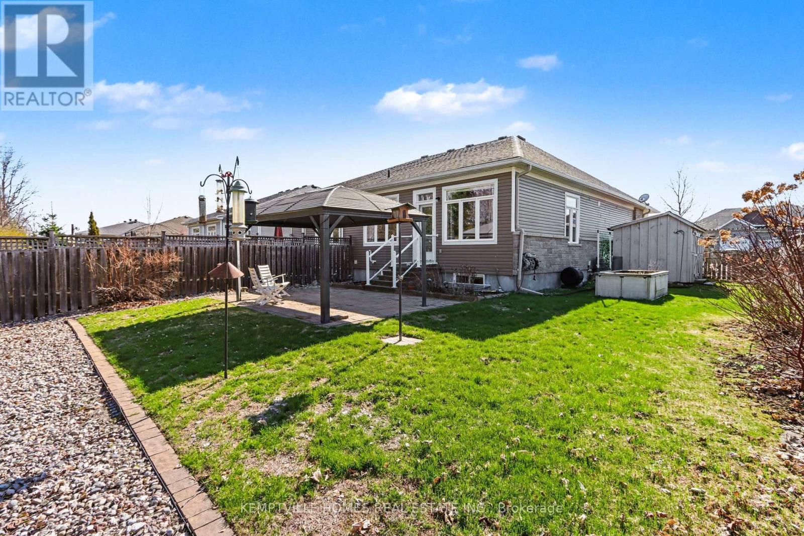 171 ROYAL LANDING GATE - 21