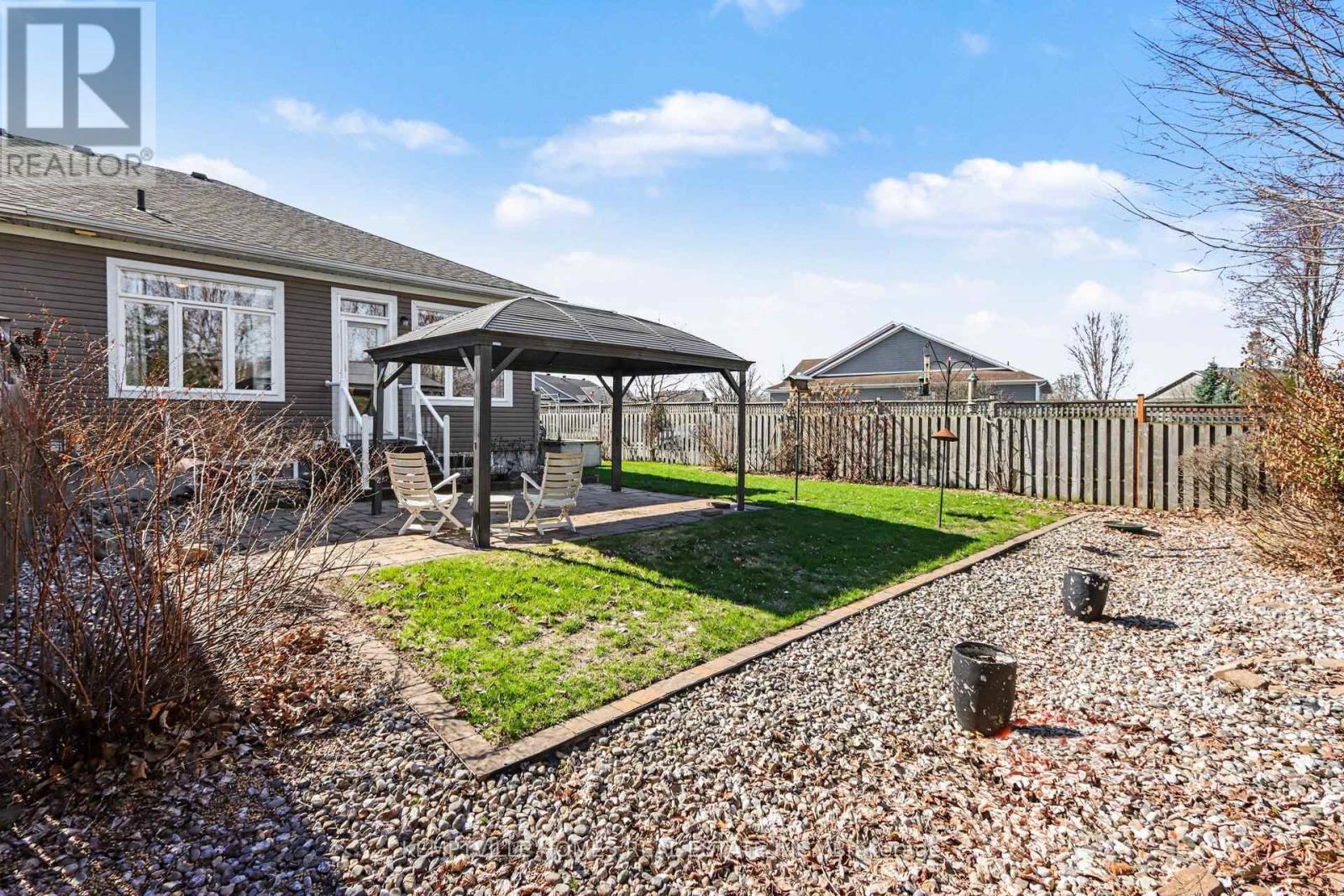 171 ROYAL LANDING GATE - 23