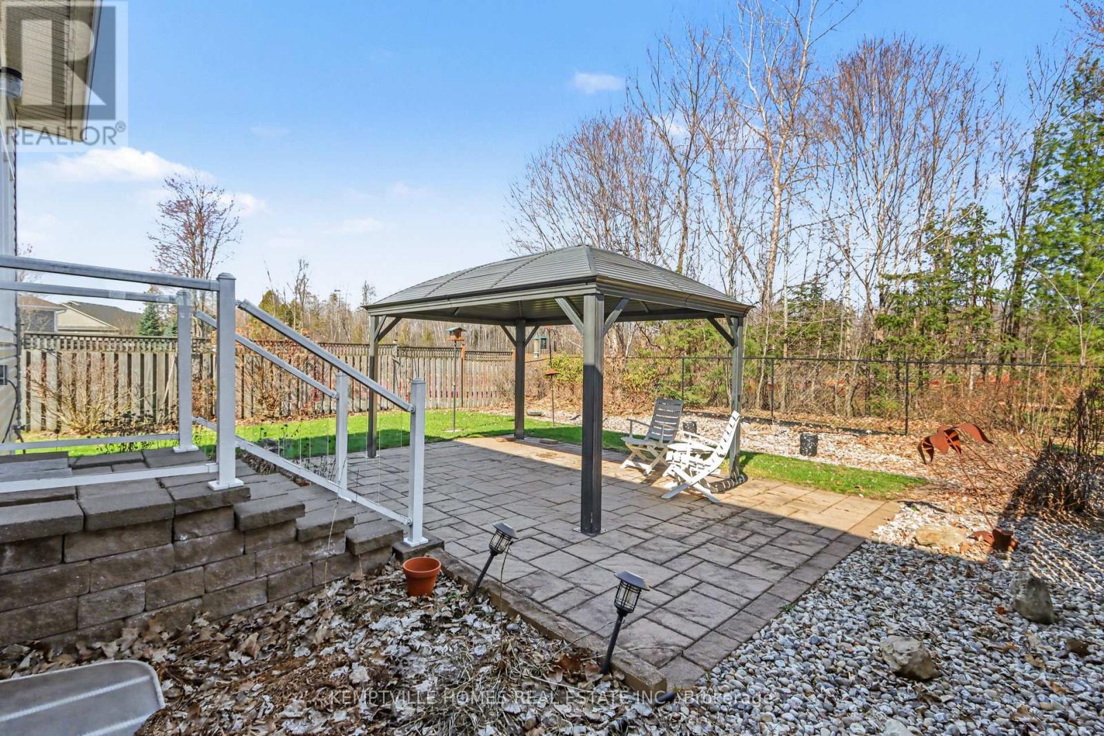 171 ROYAL LANDING GATE - 24