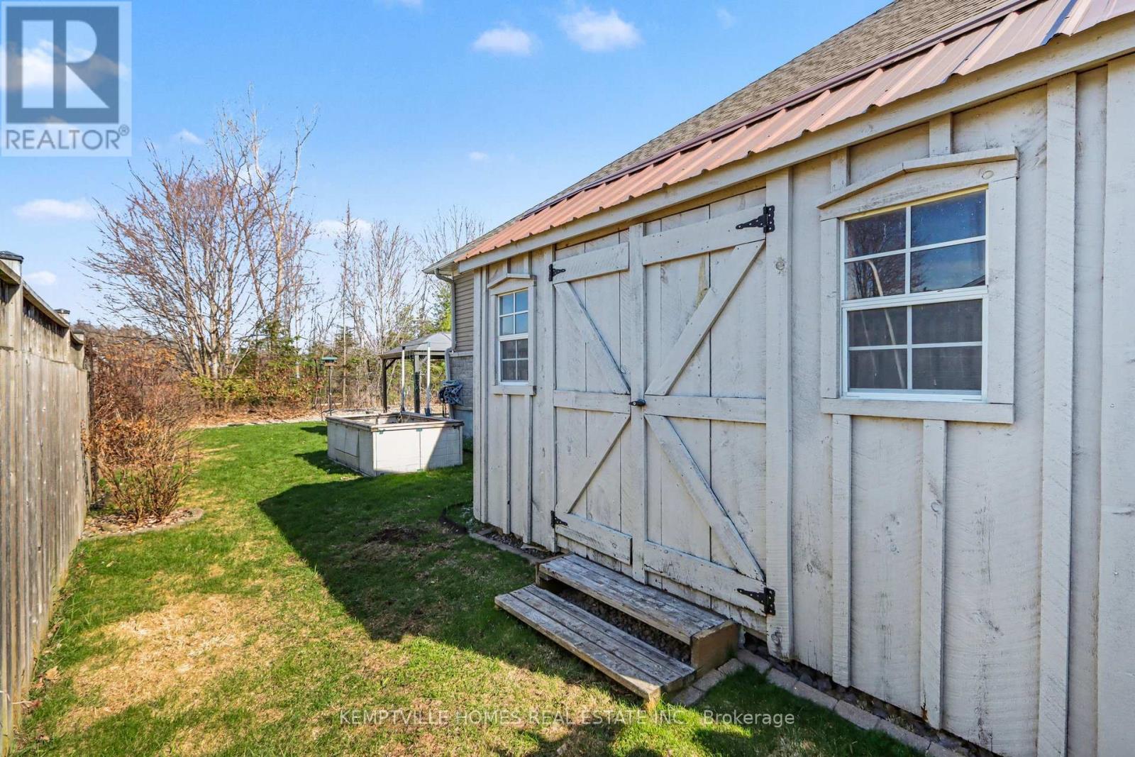 171 ROYAL LANDING GATE - 25