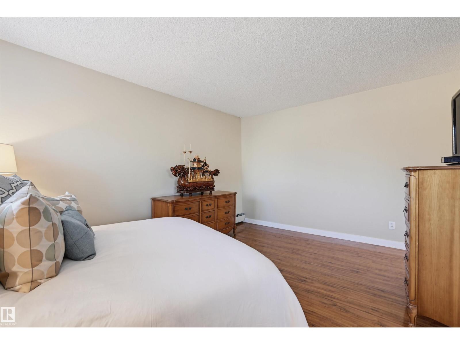 #403 10171 119 ST NW, Edmonton