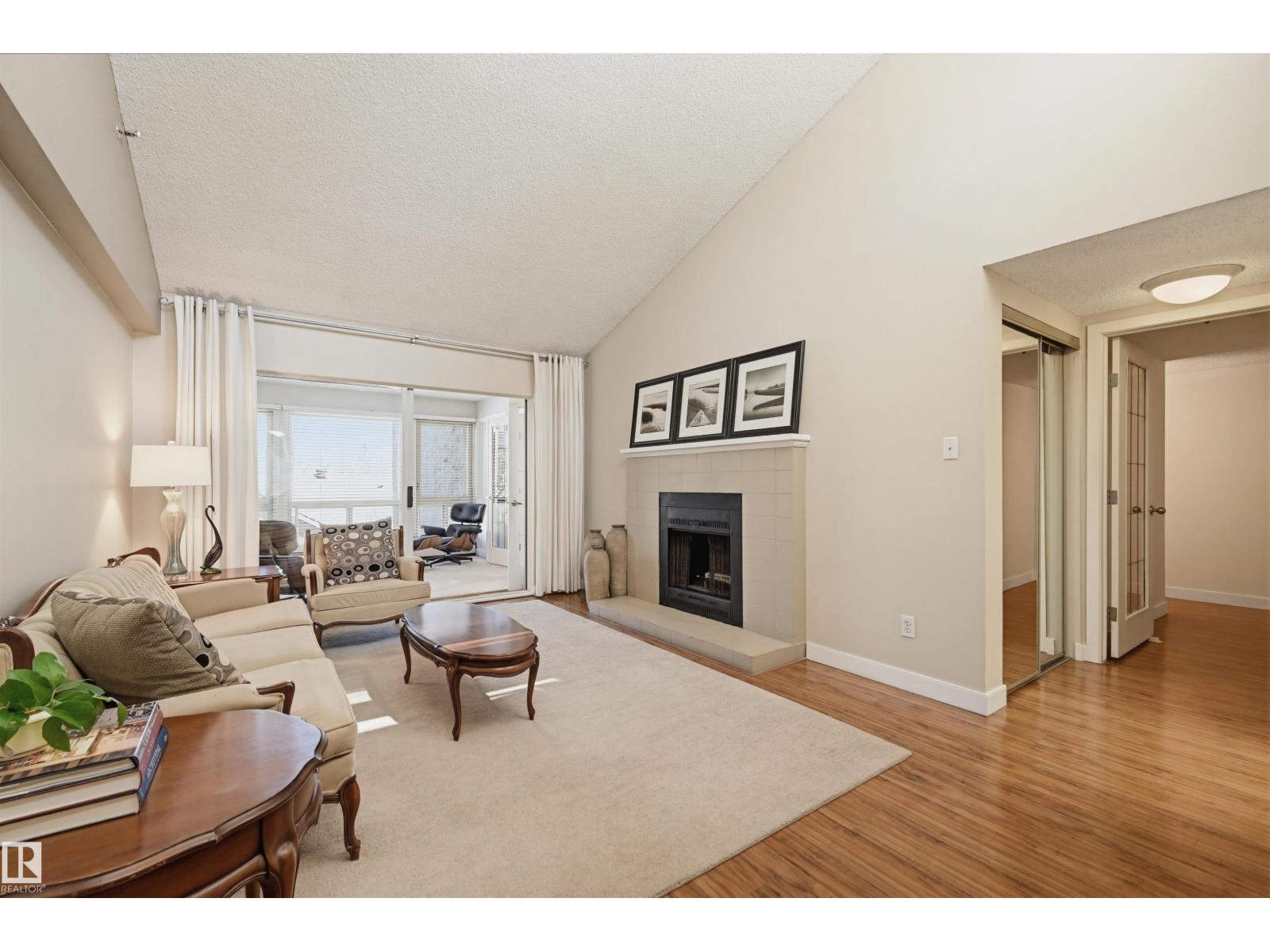 #403 10171 119 ST NW, Edmonton