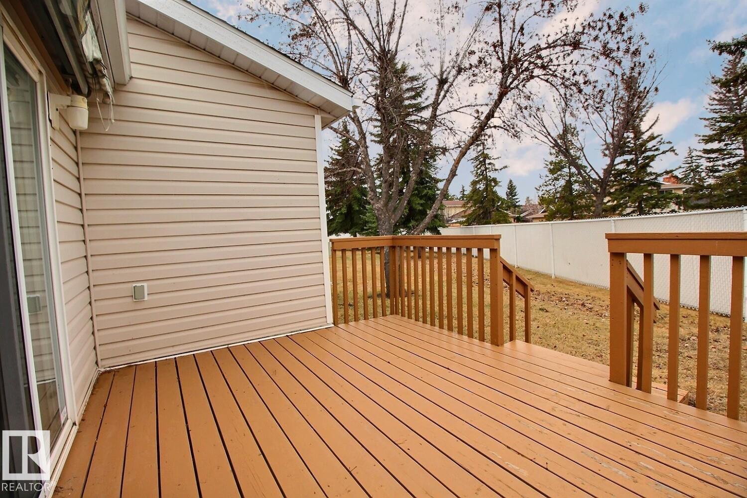 8146 27 AV NW, Edmonton