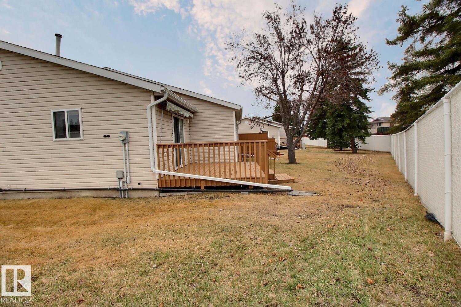 8146 27 AV NW, Edmonton