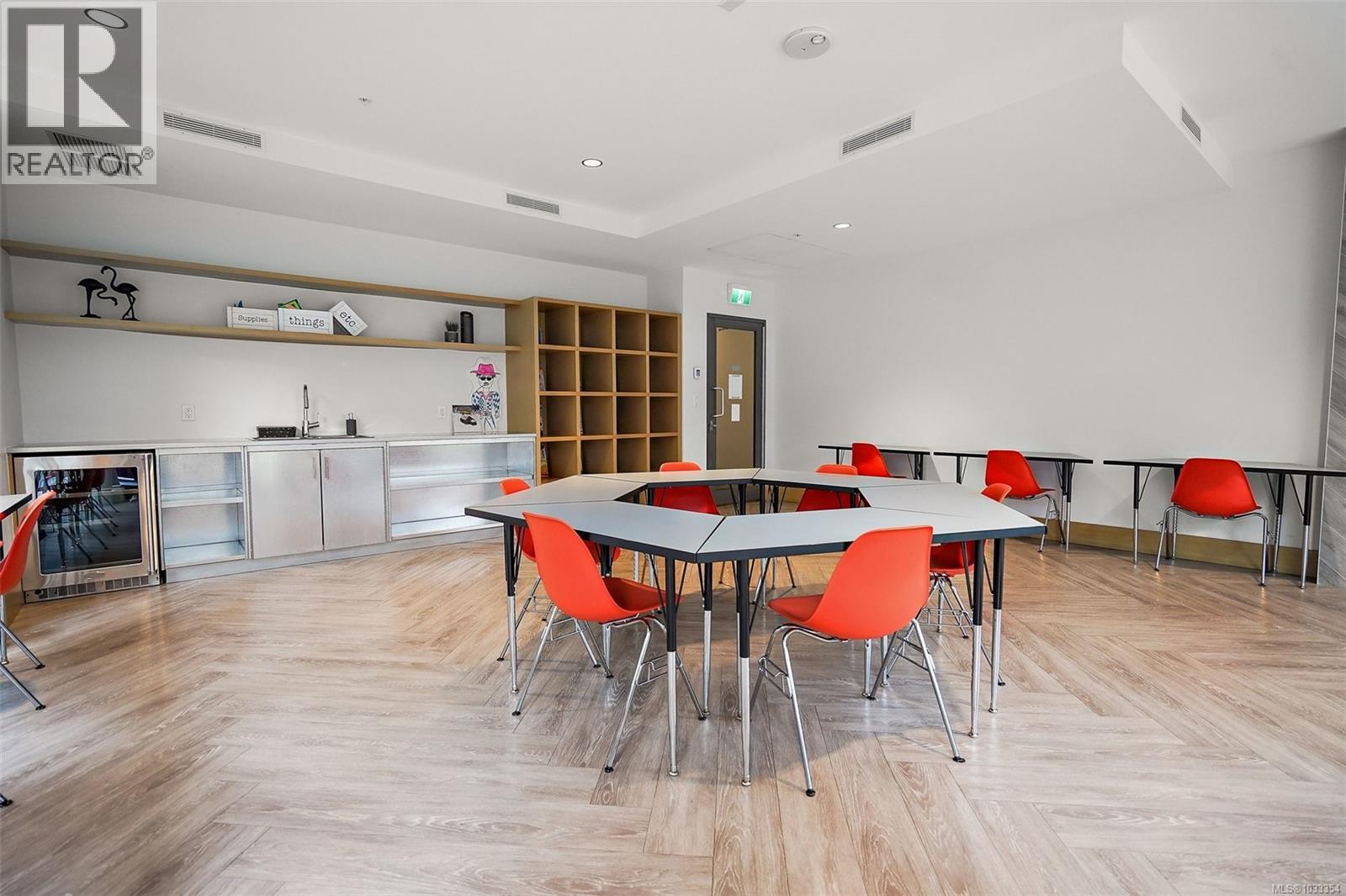 #1106 777 Herald St - 25