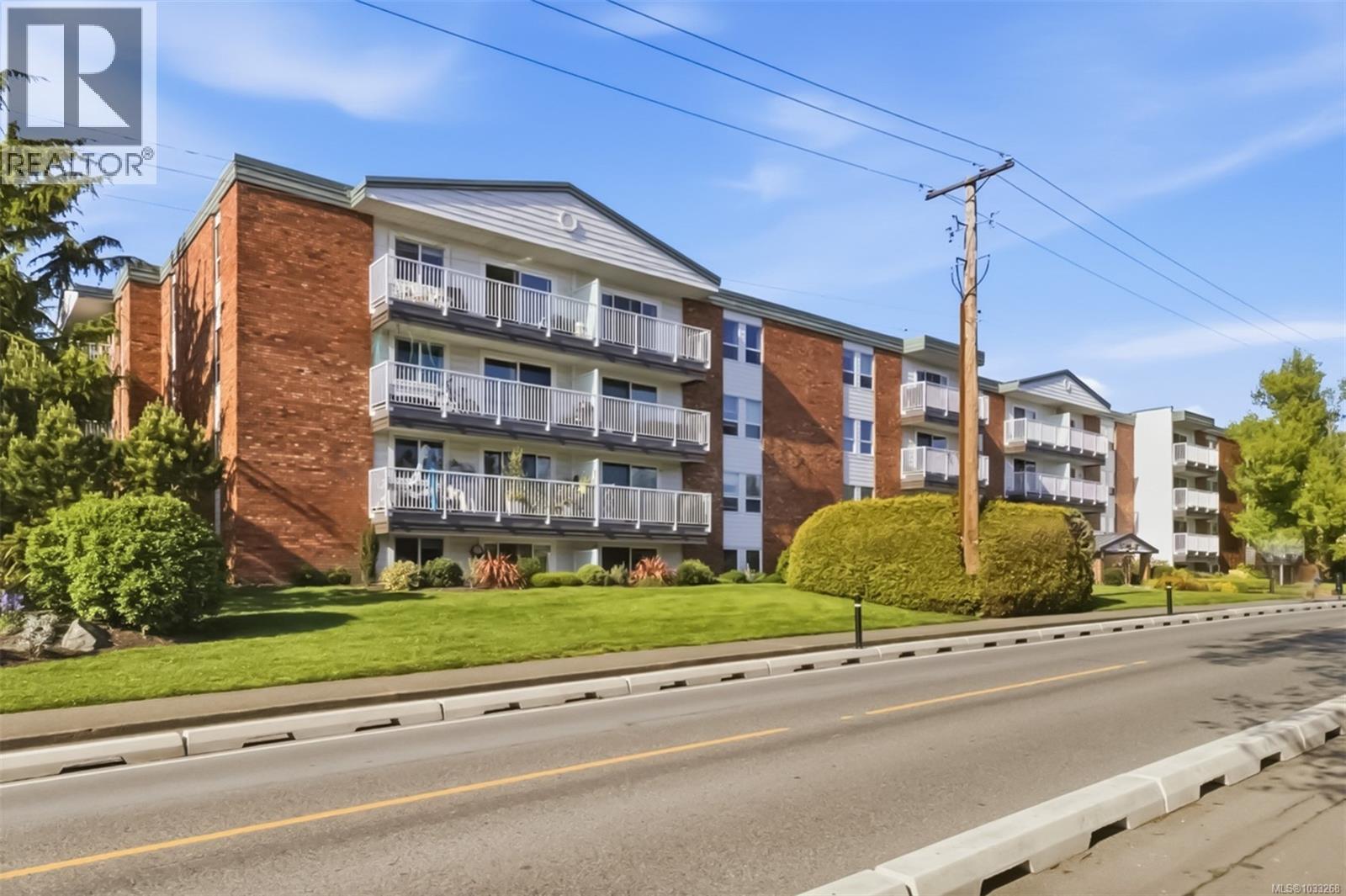 #305 900 Tolmie Ave - 4