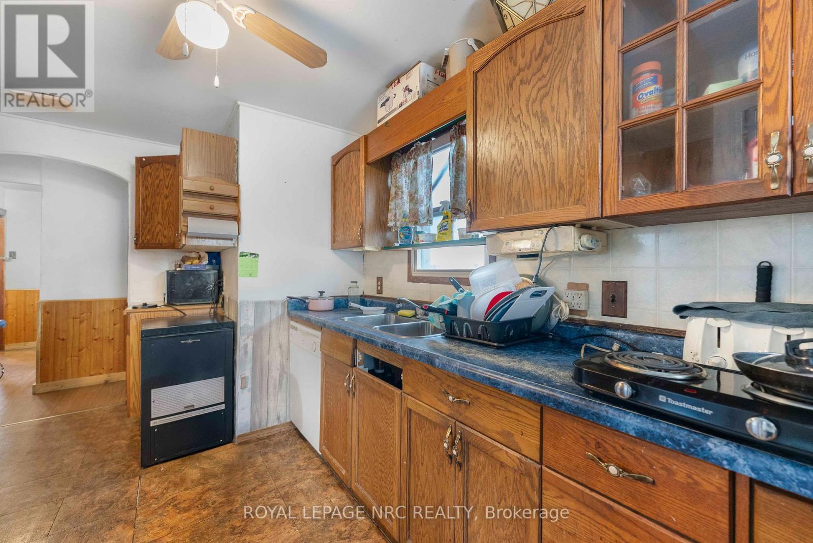 32 AMBROSE STREET — photo 21