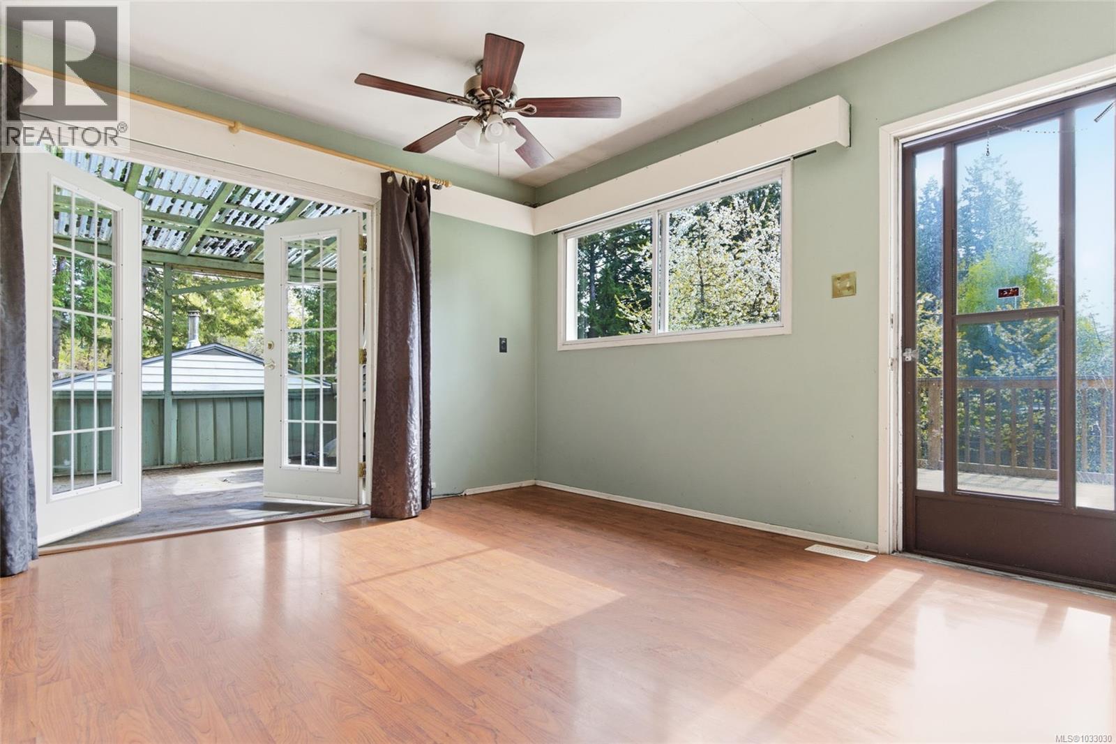 1747 Cedar Rd NE - 14