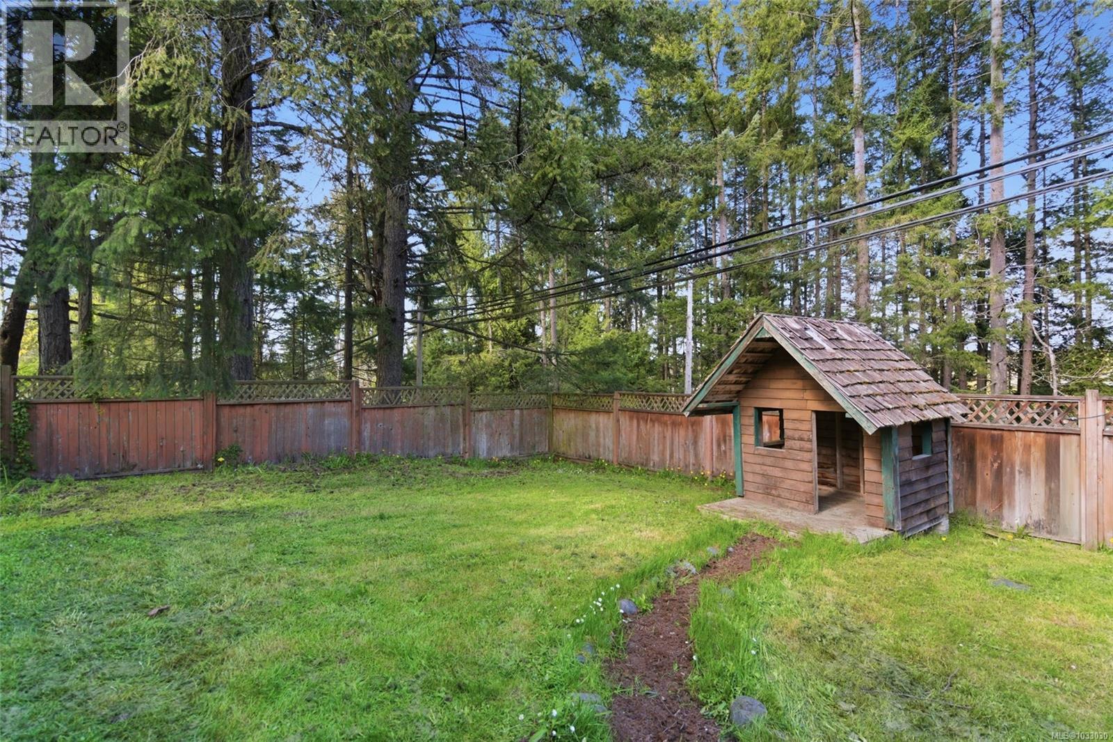 1747 Cedar Rd NE - 31