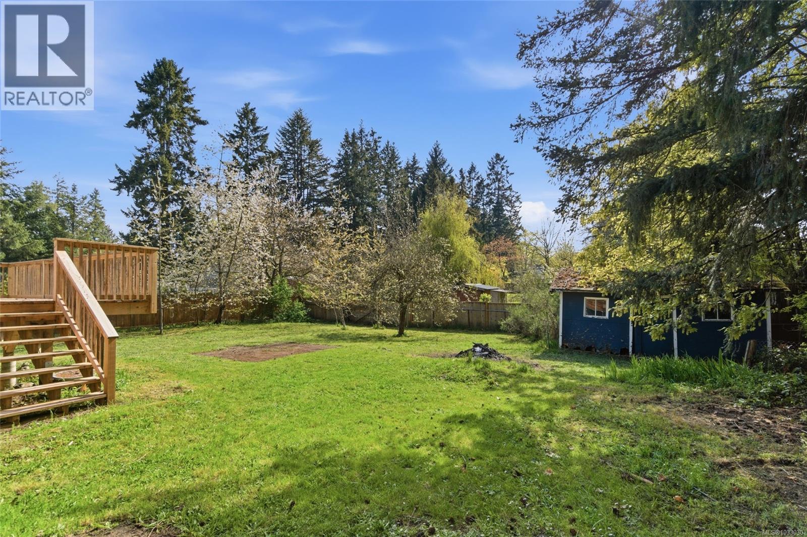 1747 Cedar Rd NE - 33
