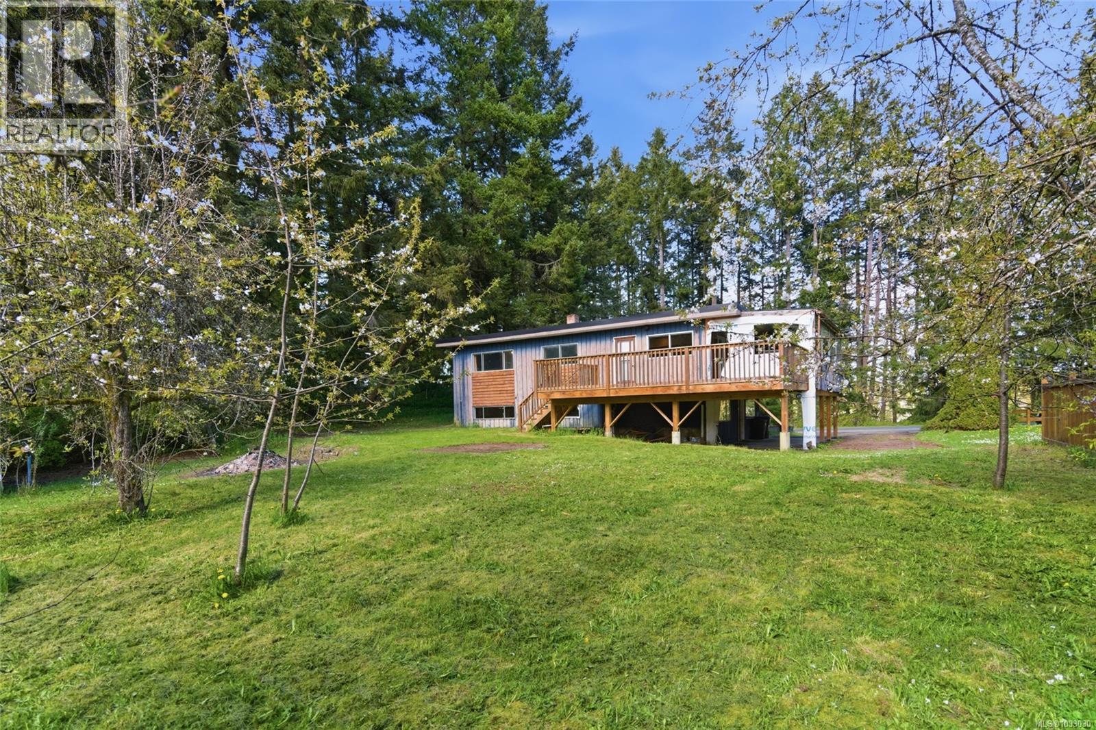 1747 Cedar Rd NE - 8