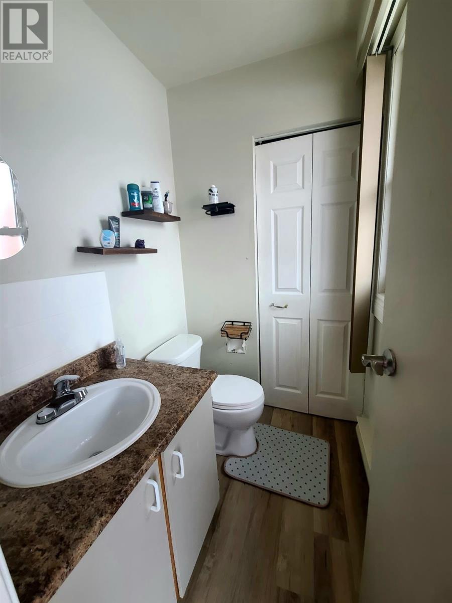 8 Capital PL, Elliot Lake, Ontario, P5A1P8 — Photo 8