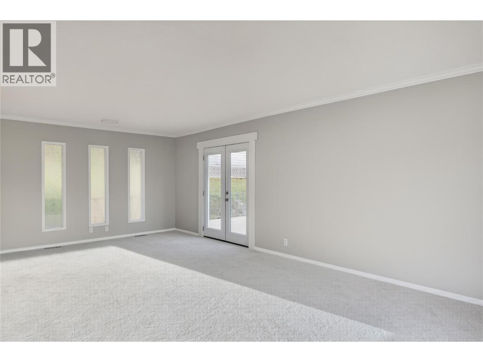 6990 70 Avenue NE - 16