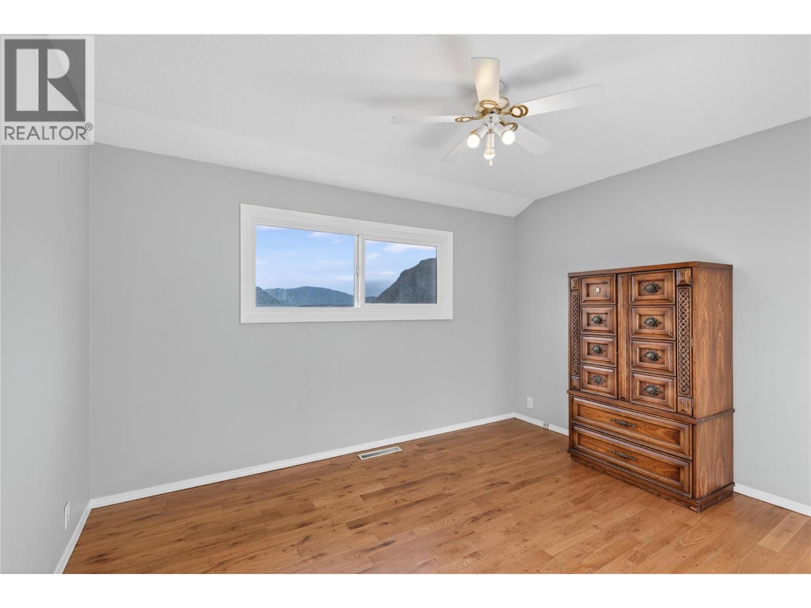 6990 70 Avenue NE - 34