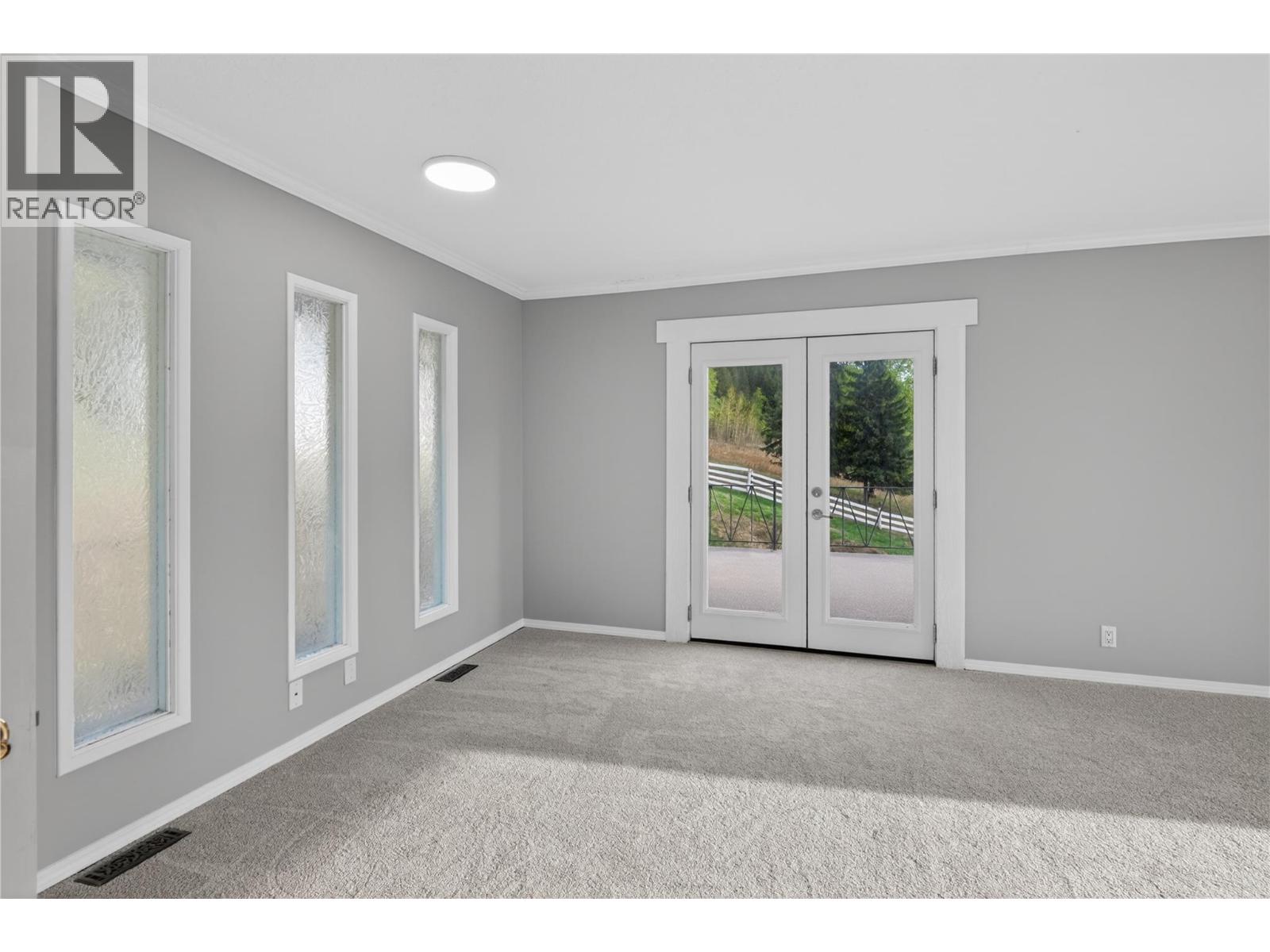 6990 70 Avenue NE - 17