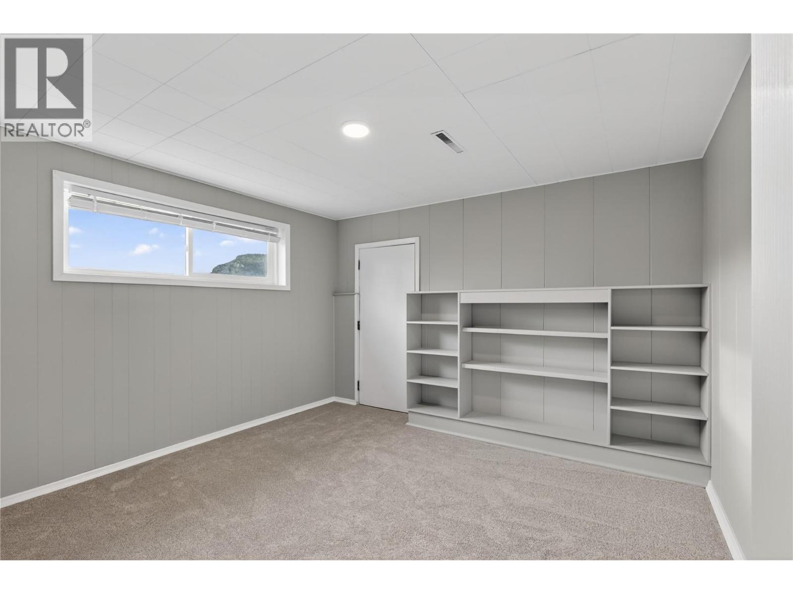 6990 70 Avenue NE - 37