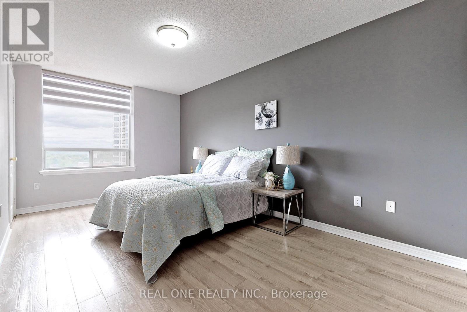 #1203 88 GRANDVIEW WAY - 21