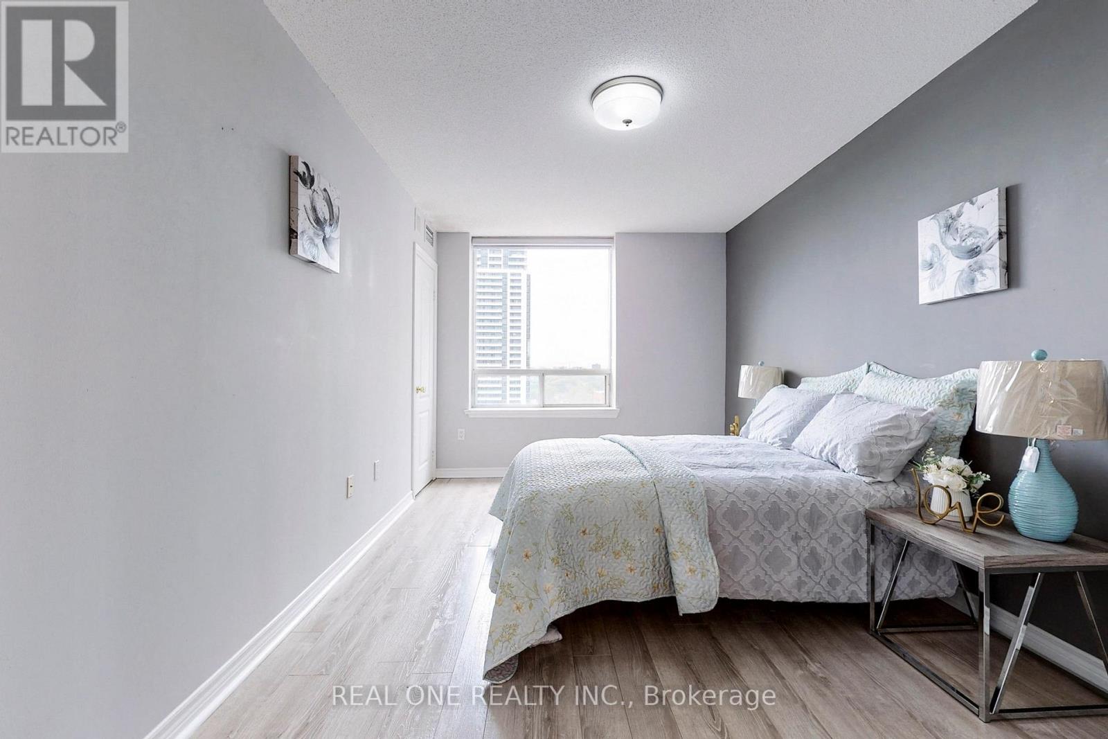 #1203 88 GRANDVIEW WAY - 24