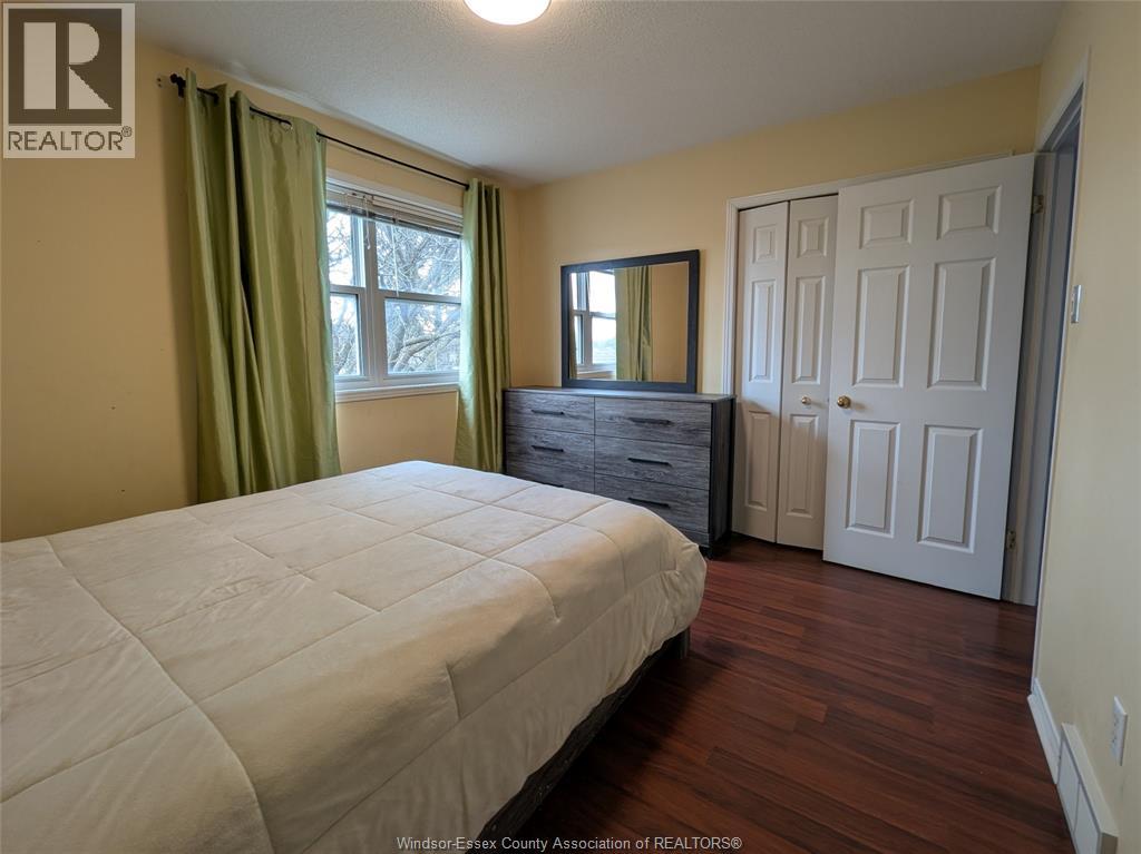 573 PALL MALL STREET — photo 25