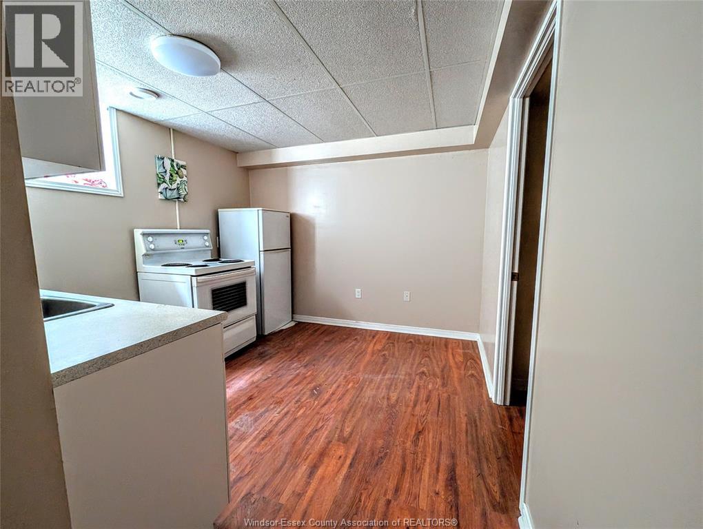 573 PALL MALL STREET — photo 33