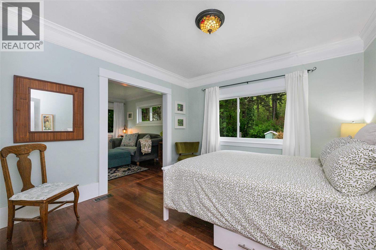  7356 Wallace Drive, Central Saanich