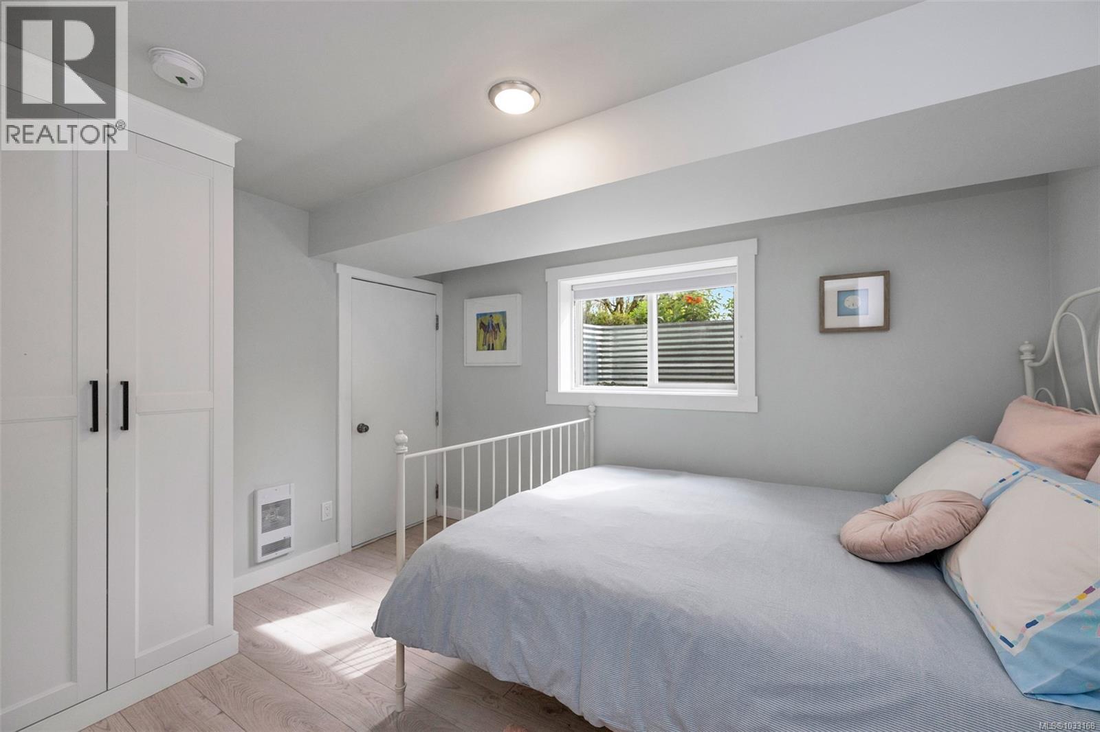  7356 Wallace Drive, Central Saanich