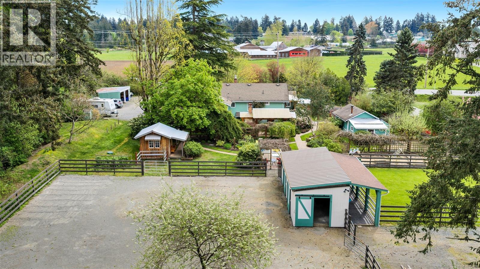  7356 Wallace Drive, Central Saanich