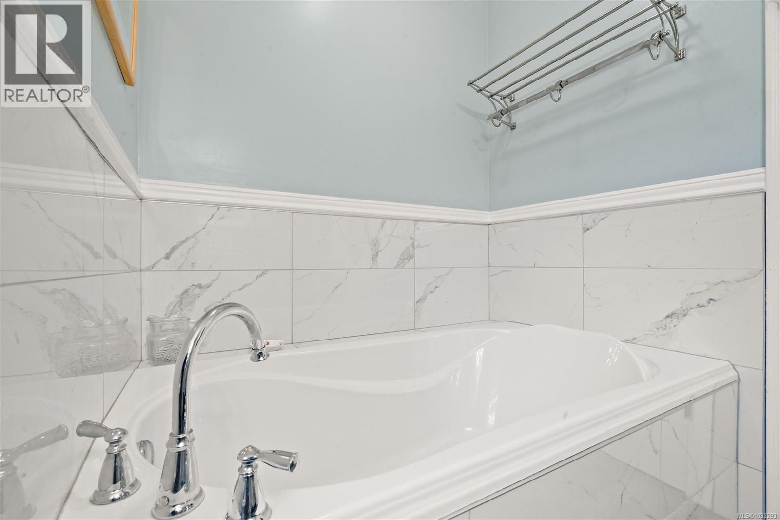  2197 Henlyn Drive, Sooke