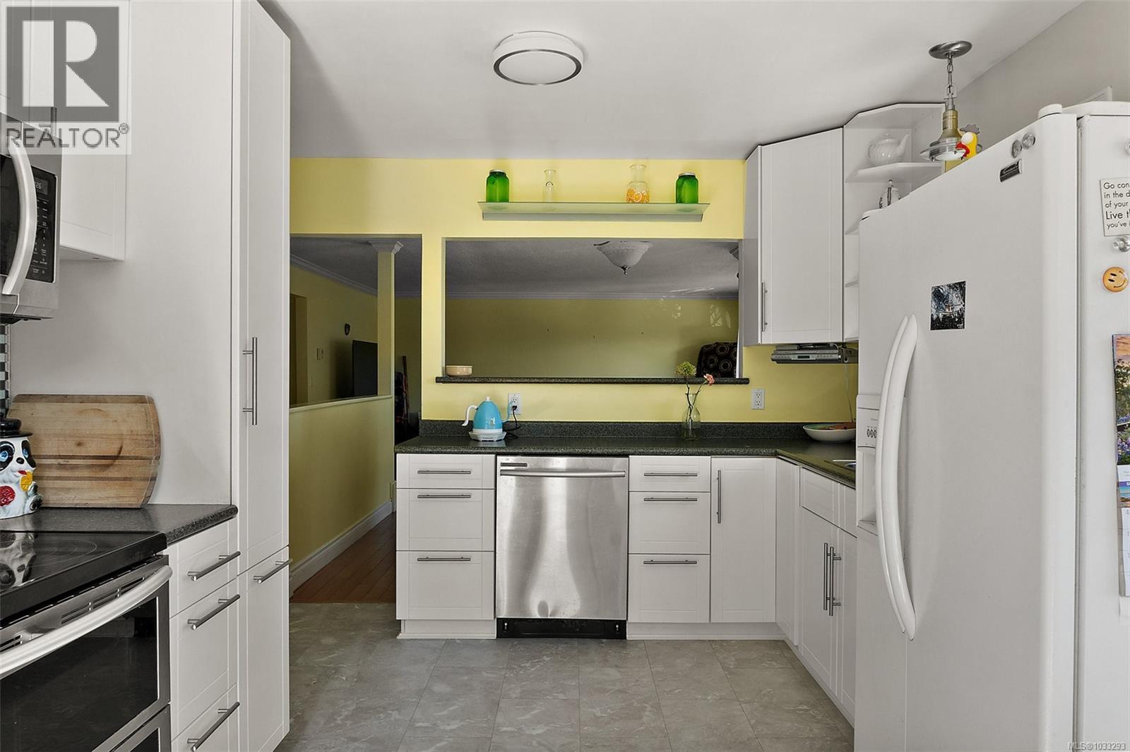  2197 Henlyn Drive, Sooke