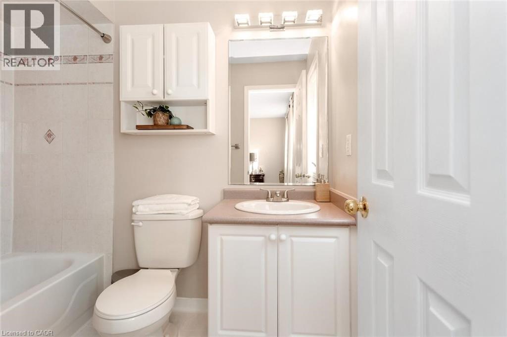 1363 BROOKSTAR Drive, Oakville, Ontario, L6M3W1 — Photo 25