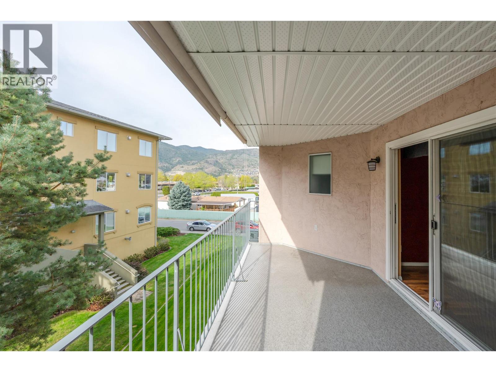 203 3426 Hemlock Street, Penticton