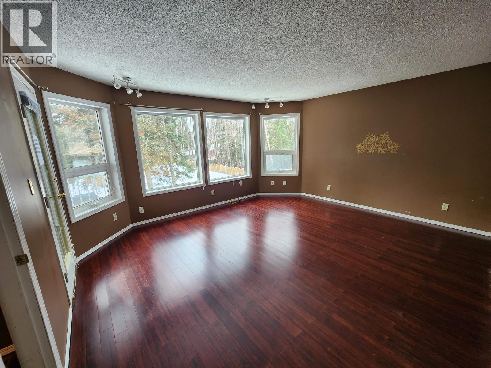 7615 PEARL DRIVE - 8
