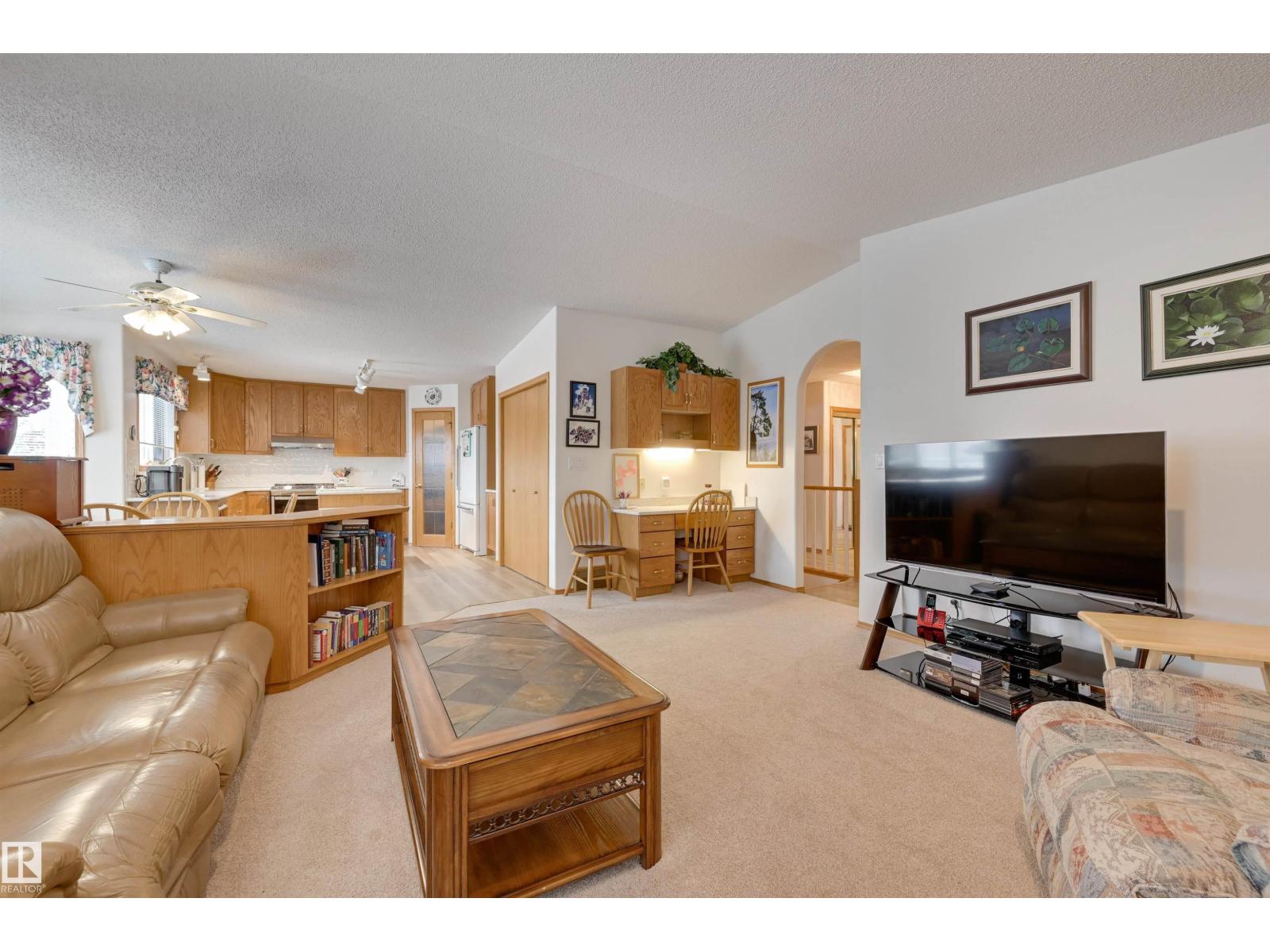 38 HIGHLAND CR, St. Albert