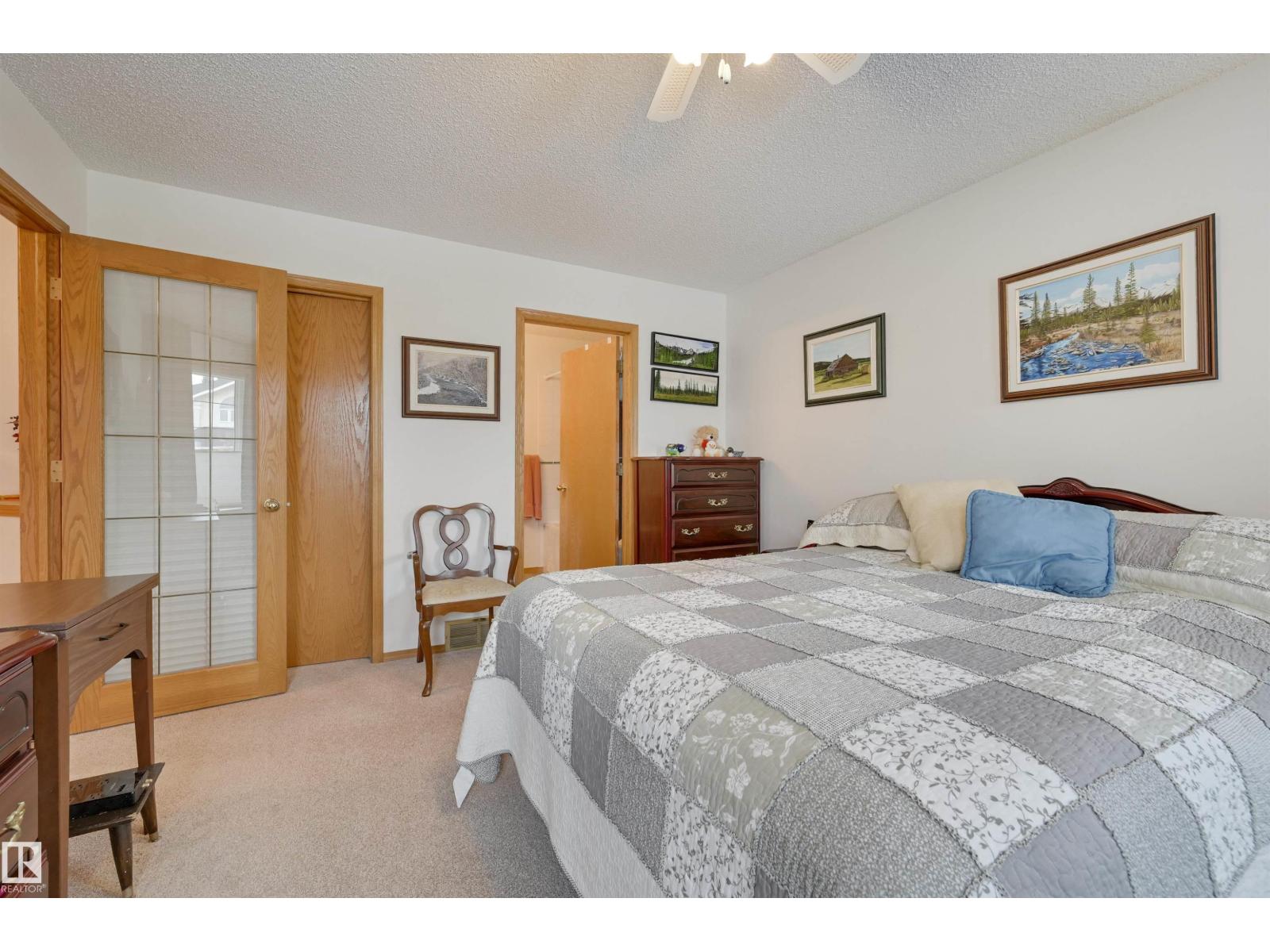 38 HIGHLAND CR, St. Albert