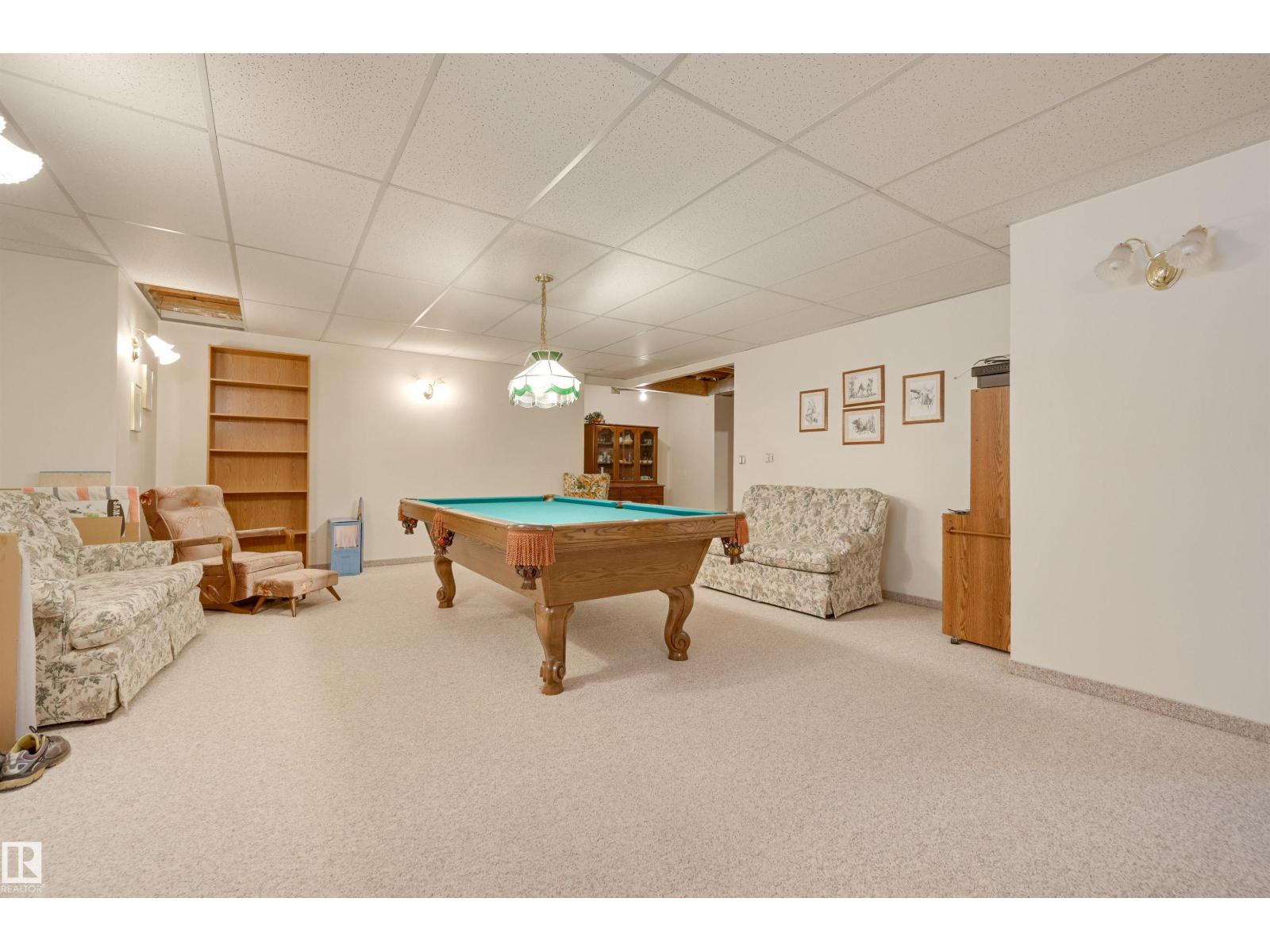 38 HIGHLAND CR, St. Albert