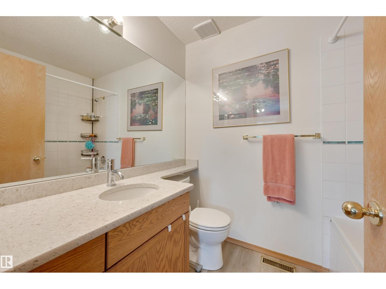 38 HIGHLAND CR, St. Albert