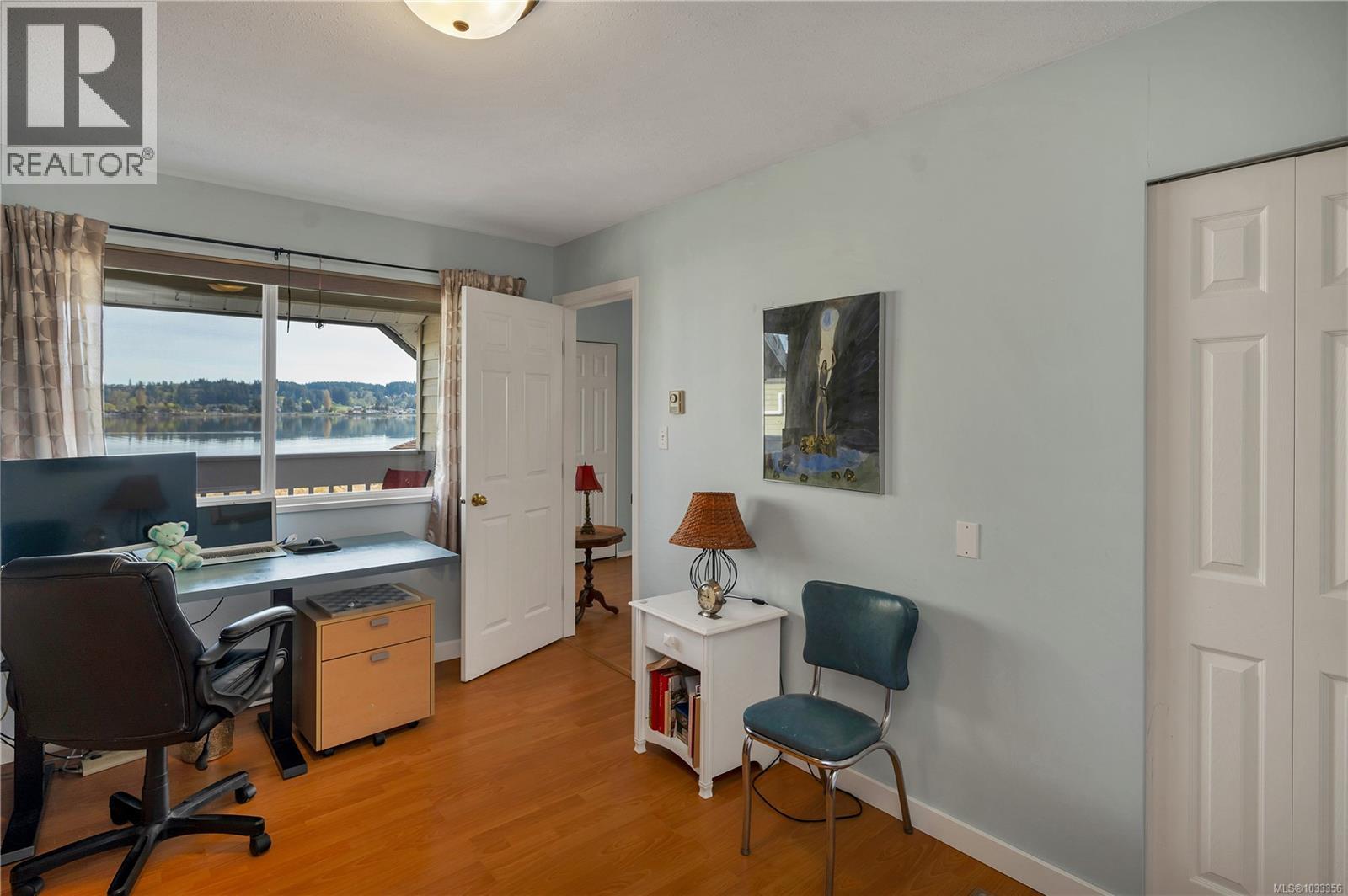 #5 3020 CLIFFE Ave - 22