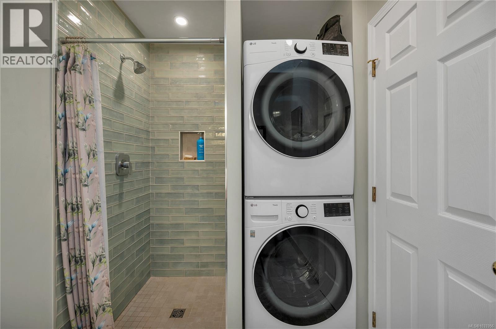 #5 3020 CLIFFE Ave - 24