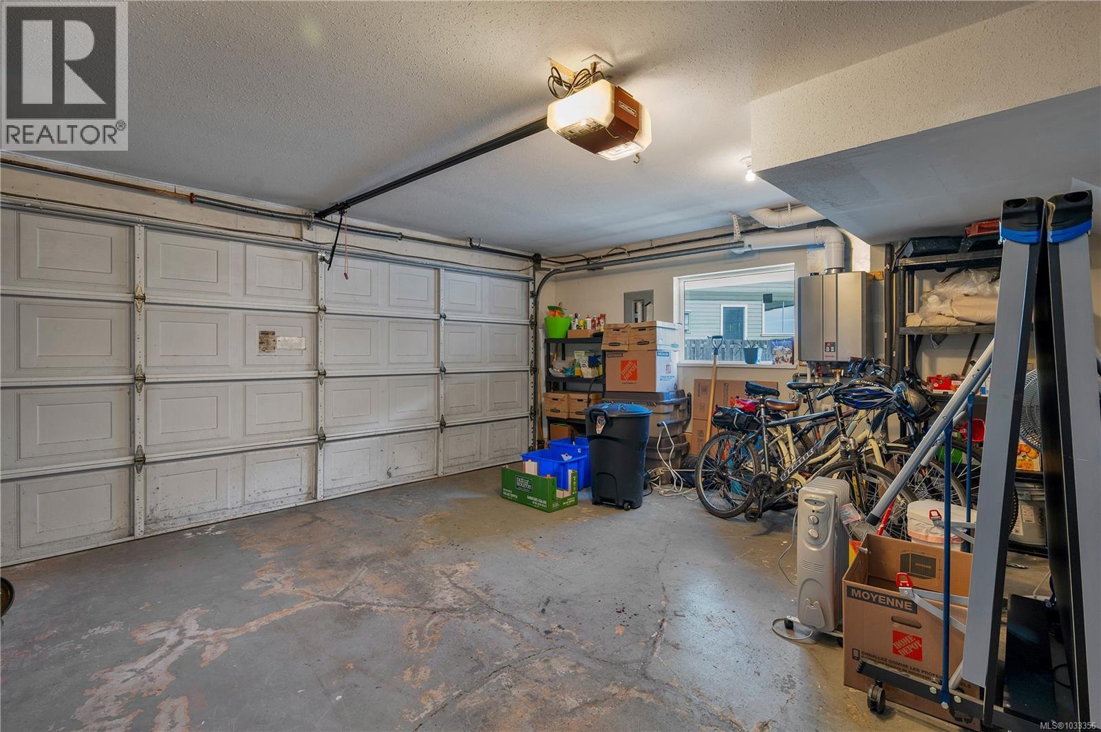 #5 3020 CLIFFE Ave - 32